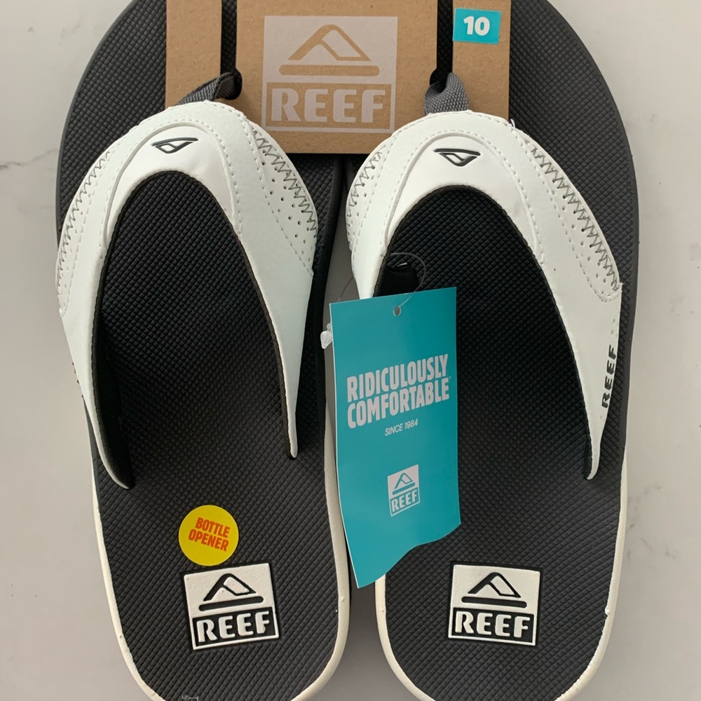 REEF sandals size 10